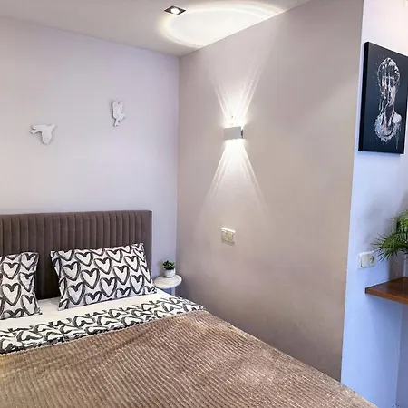 Gambit Apartment *
